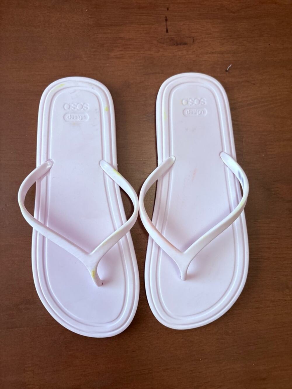 NWT ASOS Design Womens Size 6 (EU 37) White Minimal Flip Flop Sandals